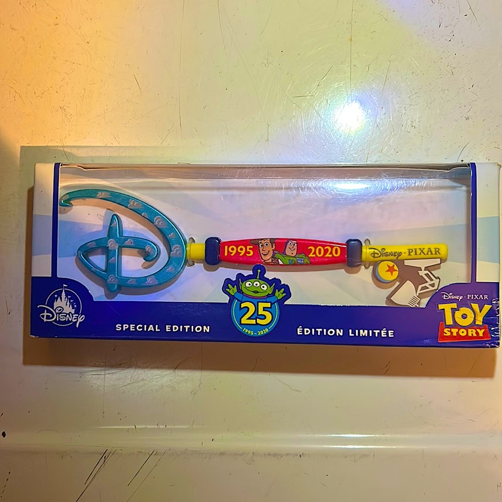 Disney Toy Story 25th Special Edition Anniversary Key 1995-2020 NWT